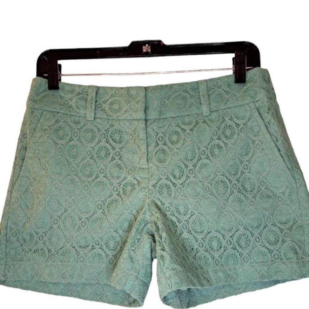 Loft Green Lace Women's Shorts size 4 cute
